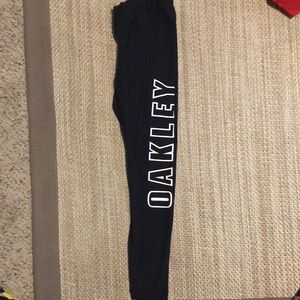 Women’s Oakley leggings